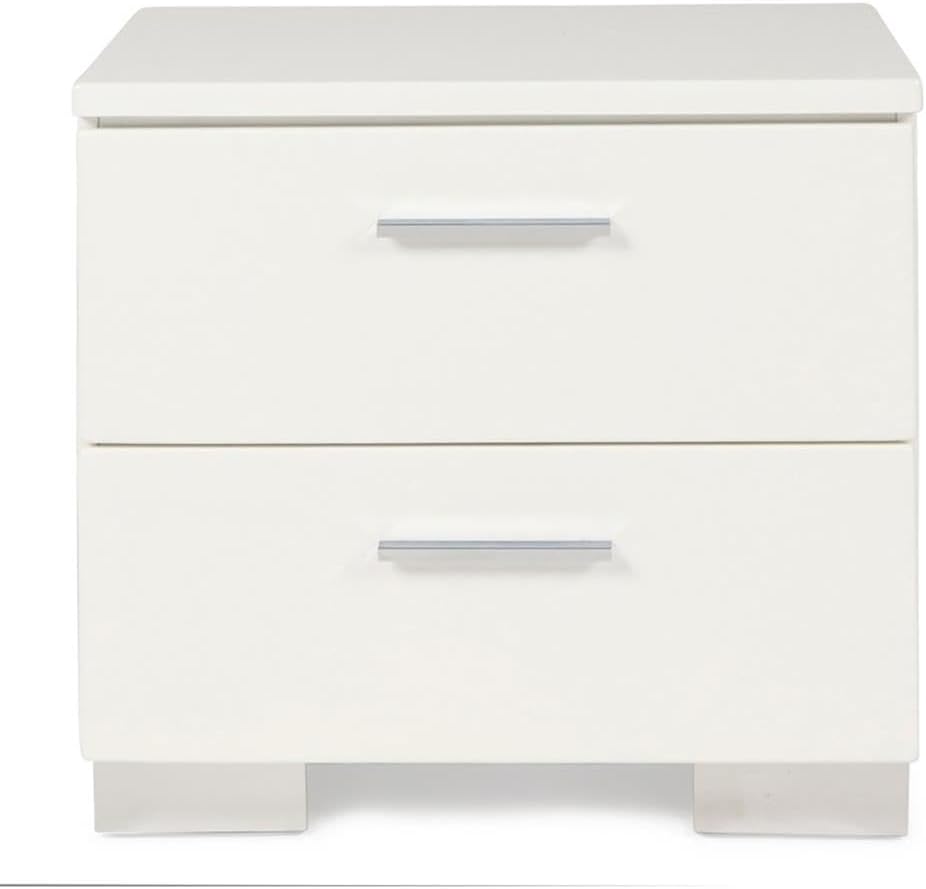 New Classic Sapphire 6-Piece Wood King Bedroom Set with 2 Nightstands in White
