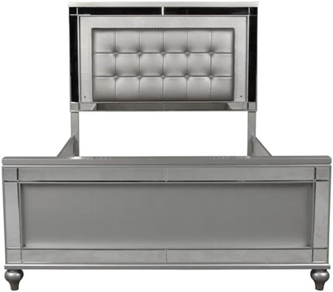 New Classic Valentine 4-Piece Wood King Bedroom Set with Nightstand in Silver