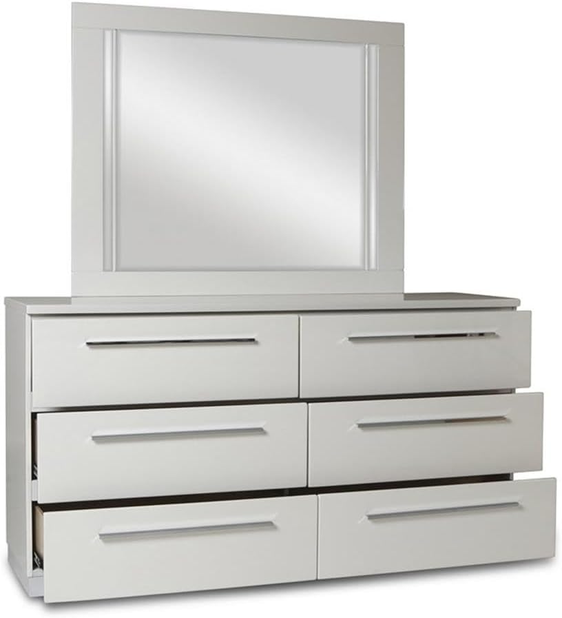 New Classic Sapphire 4-Piece Wood King Bedroom Set with Nightstand in White