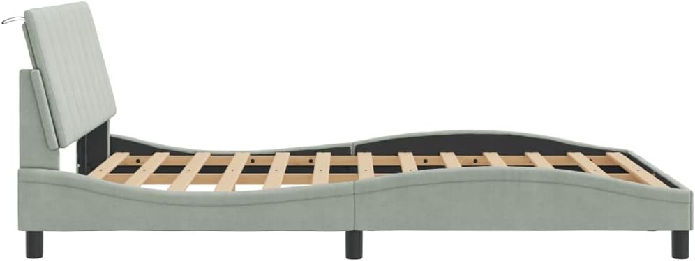 Full Size Upholstered Bed Frame with Headboard Light Gray Velvet Platform Bed Frame Modern Waved Design Wooden Slats Sturdy Support for Bedroom Furniture