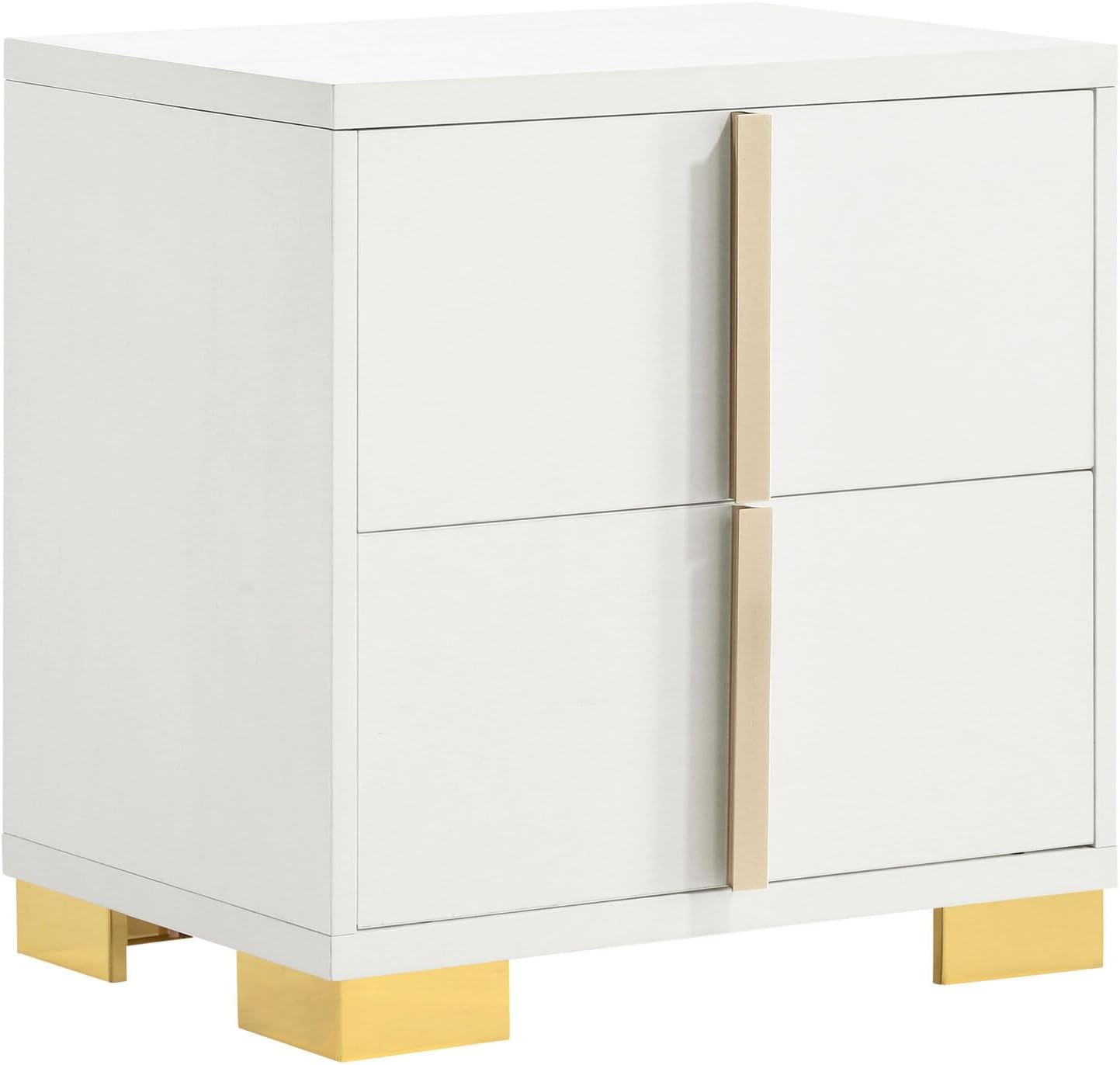 HomeStock Old World Charm 4-Piece Eastern King Bedroom Set White