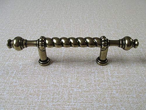 Cabinet Pull 2 1/2' Kitchen Cabinet Door Handles Pulls Knobs / 2.5' Dresser Drawer Pull Handle Knob Antique Brass / Vintage Furniture