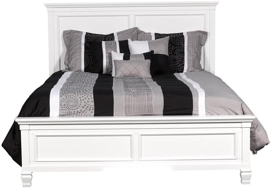 New Classic Tamarack 4-Piece Wood King Bedroom Set with Nightstand in White