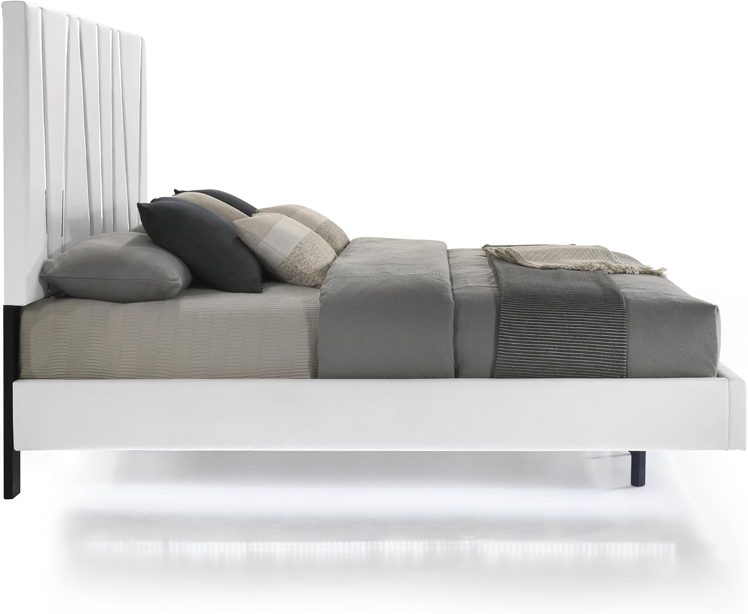 New Classic Furniture Europa Wood King Bed, White