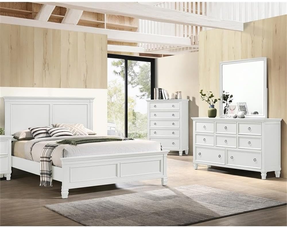 New Classic Tamarack 4-Piece Wood Cal King Bedroom Set with Nightstand in White