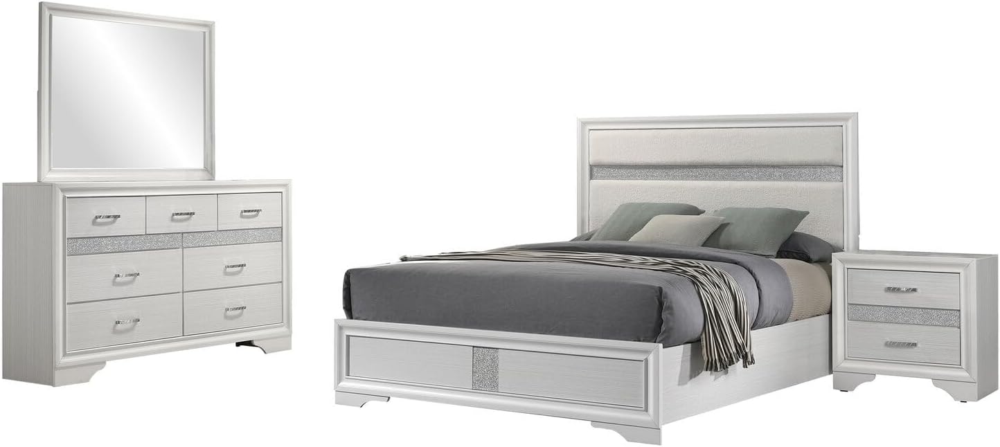 HomeStock Coastal Cool 4-Piece Eastern King Bedroom Set White