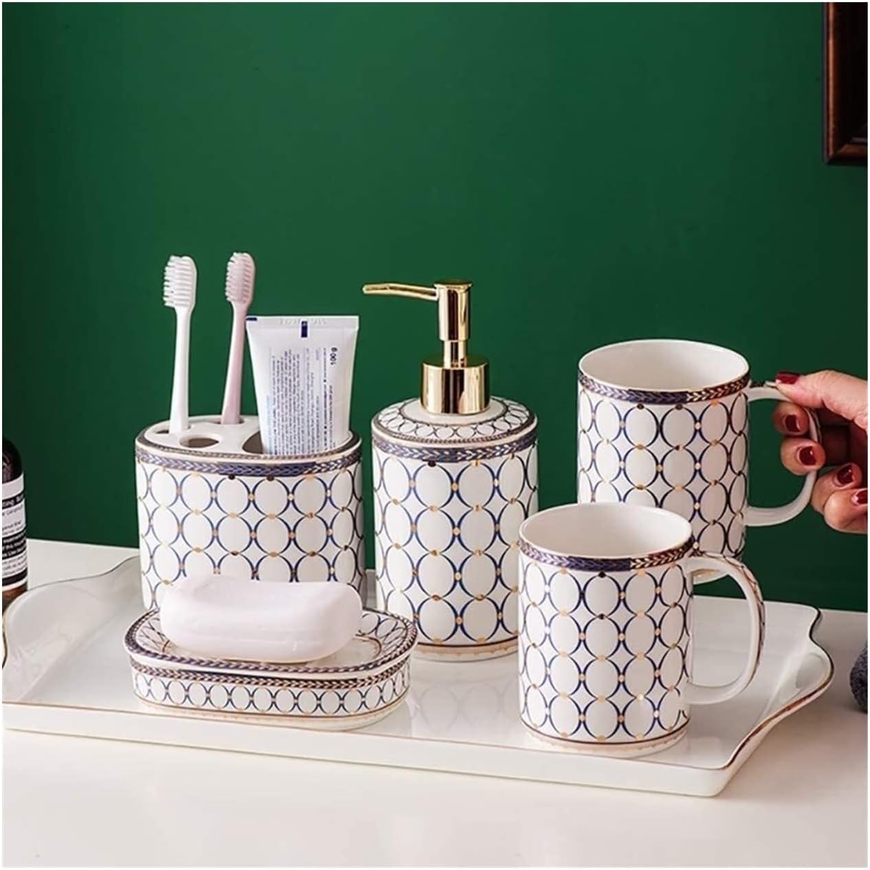 Vanity Bathroom Decor, Bathroom Accessories Set Ceramics Collection Applique Pattern Bath Nordic Simple Creativity Bath Set Housewarming Gift(6 Pieces)