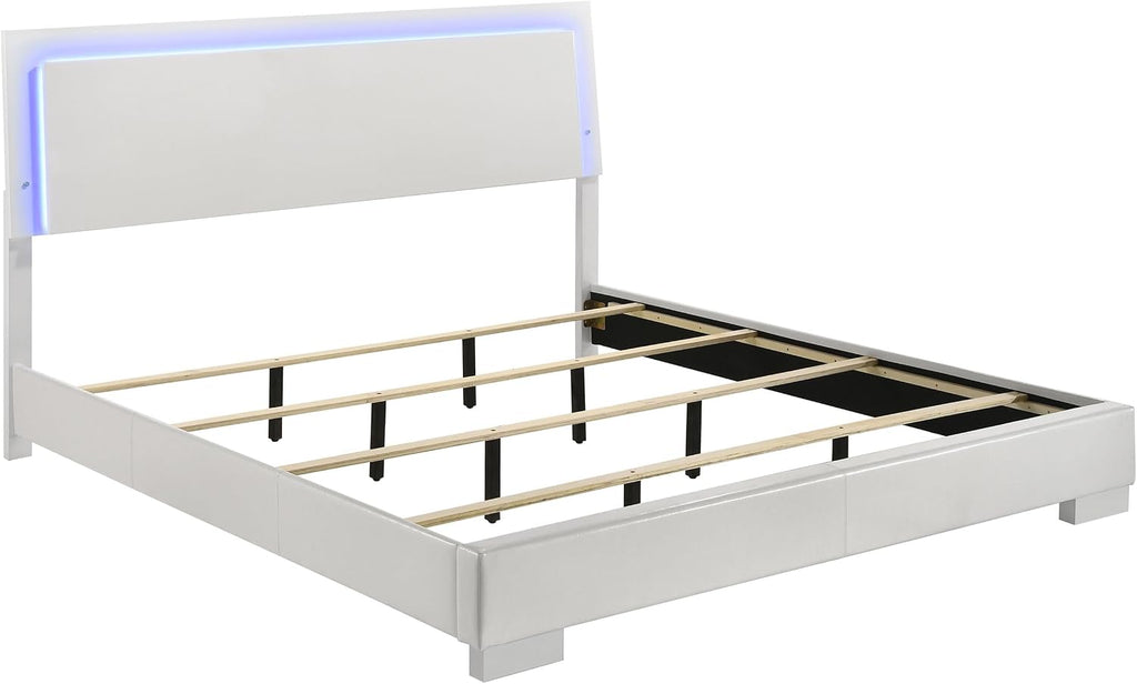 GOWE Dulcey White High Gloss 4-Piece Eastern King Bedroom Set