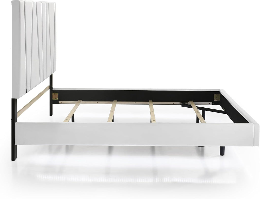 New Classic Furniture Europa Wood California King Bed, White
