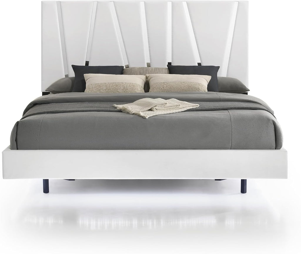 New Classic Furniture Europa Wood California King Bed, White