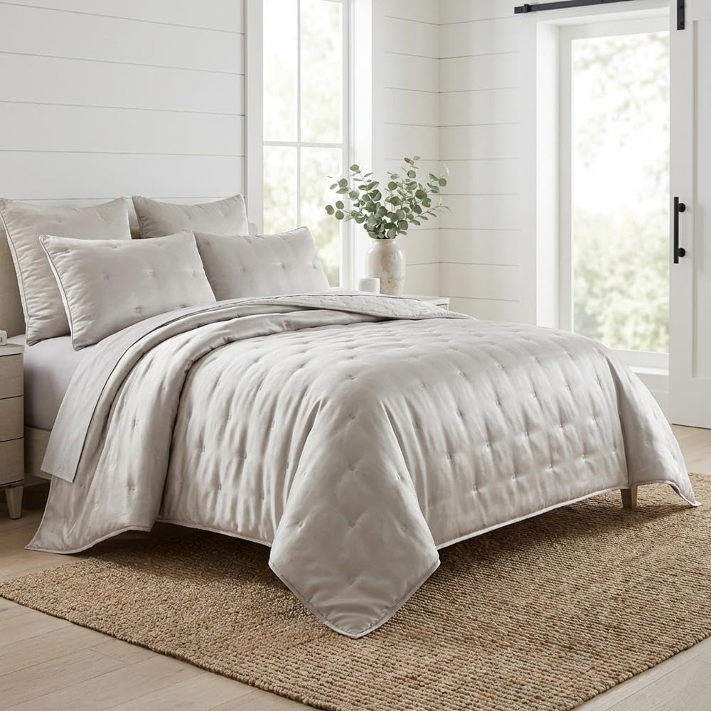 Michael Amini Messina Gray 4-Piece King Quilt Set with 100% Polyester Sateen Face and Back, Soft Durable Fabric, Wrinkle-Reducing Bedding for Elegant Bedroom Comfort