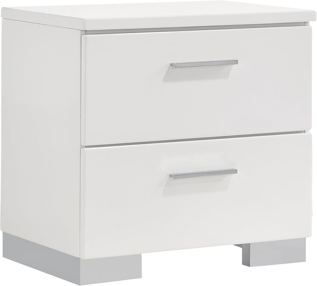 GOWE Fillmore White 4-Piece Eastern King Bedroom Set