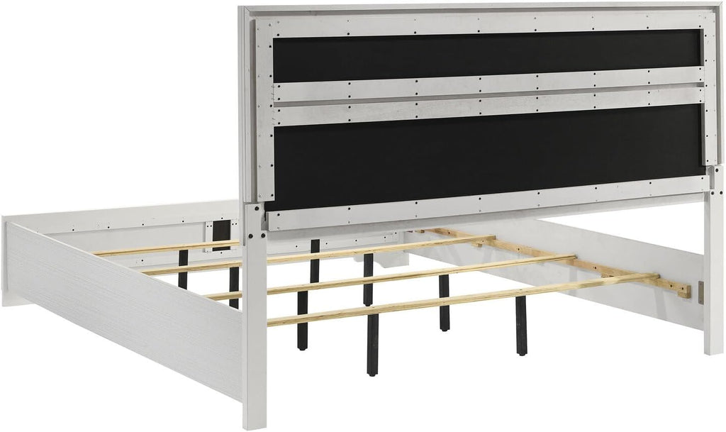 HomeStock Coastal Cool 4-Piece Eastern King Bedroom Set White