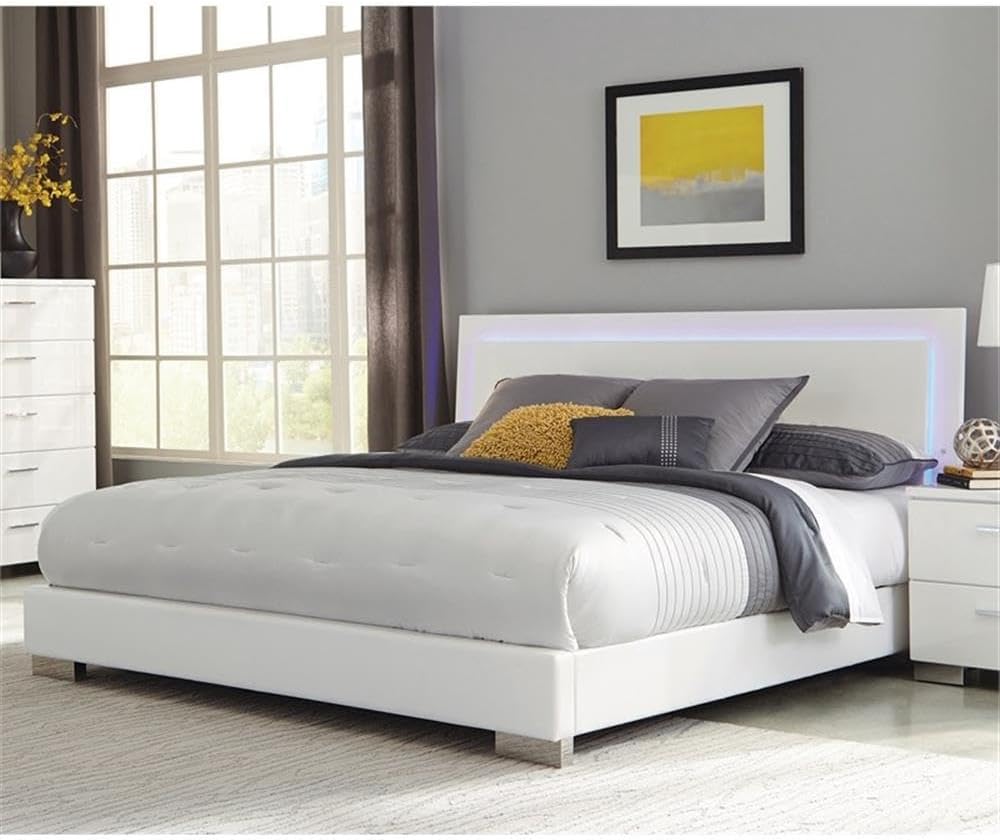Coaster Fine Furniture Felicity 4-piece Eastern King Bedroom Set White High Gloss
