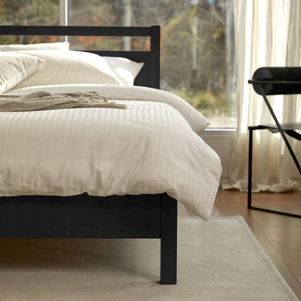 LIFEMENT Signature Wood Platform Bed Frame with Headboard, Essential, Noise Free, Under Bed Storage, No Box Spring Needed, Easy Assembly (Black, Full)