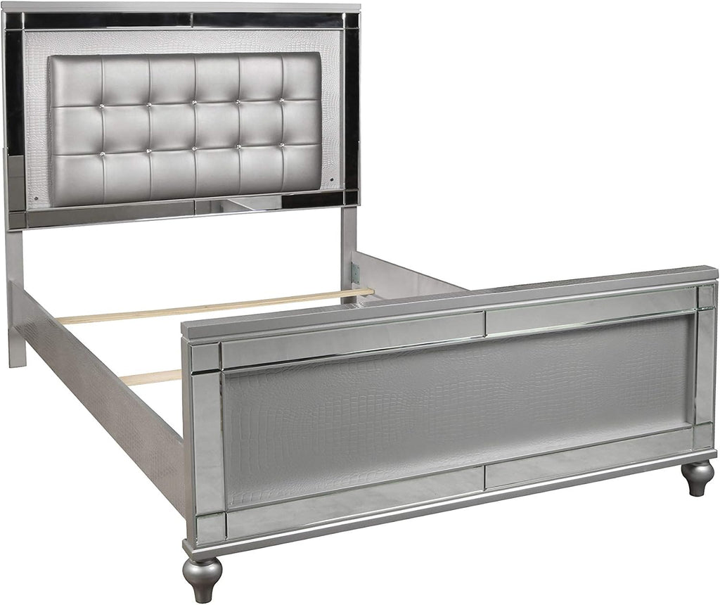 New Classic Furniture Valentino Wood Queen Bed, Silver