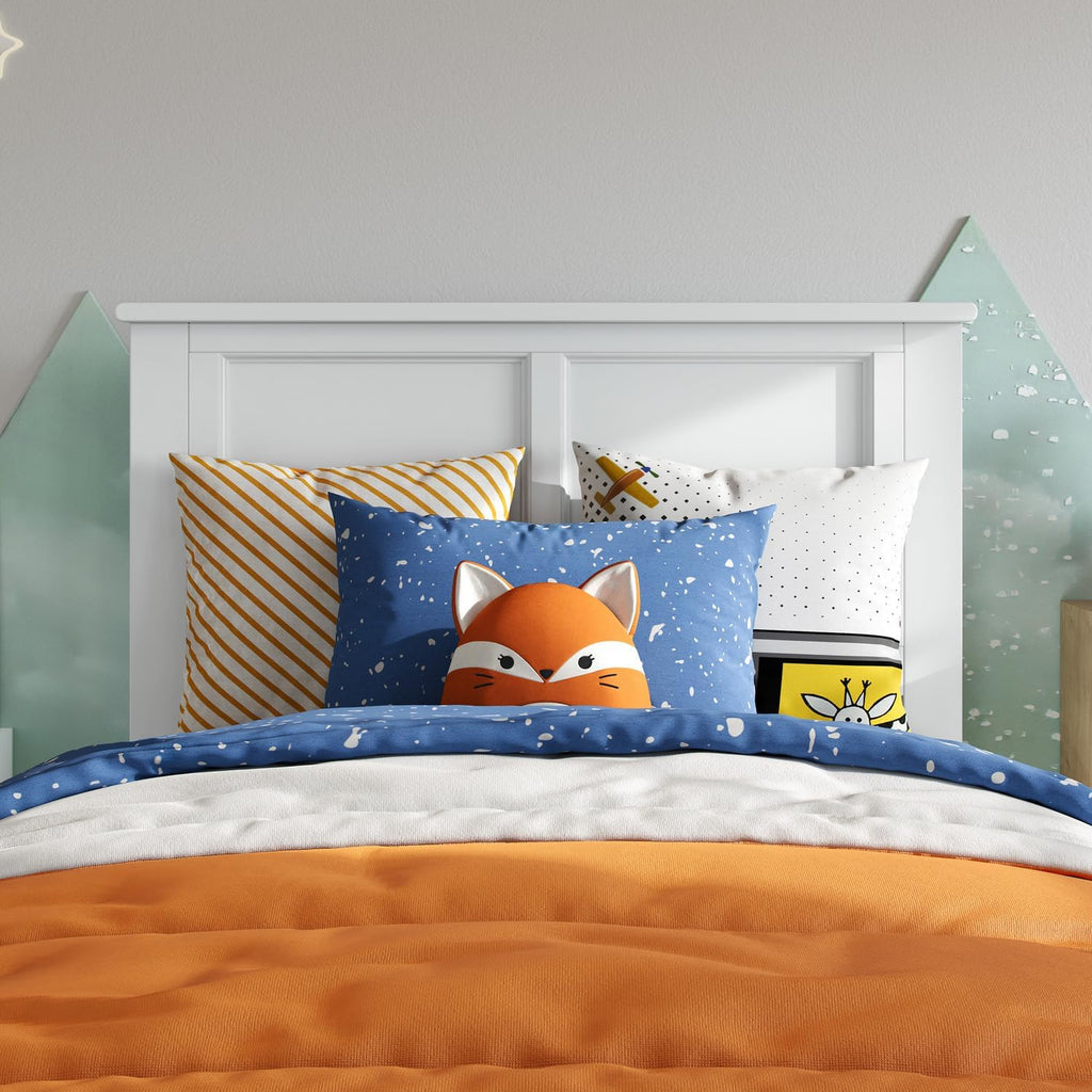 HomeStock Victorian Headboard with USB Charger Wood Panel Design Metal Bed Frame Compatible White/Twin