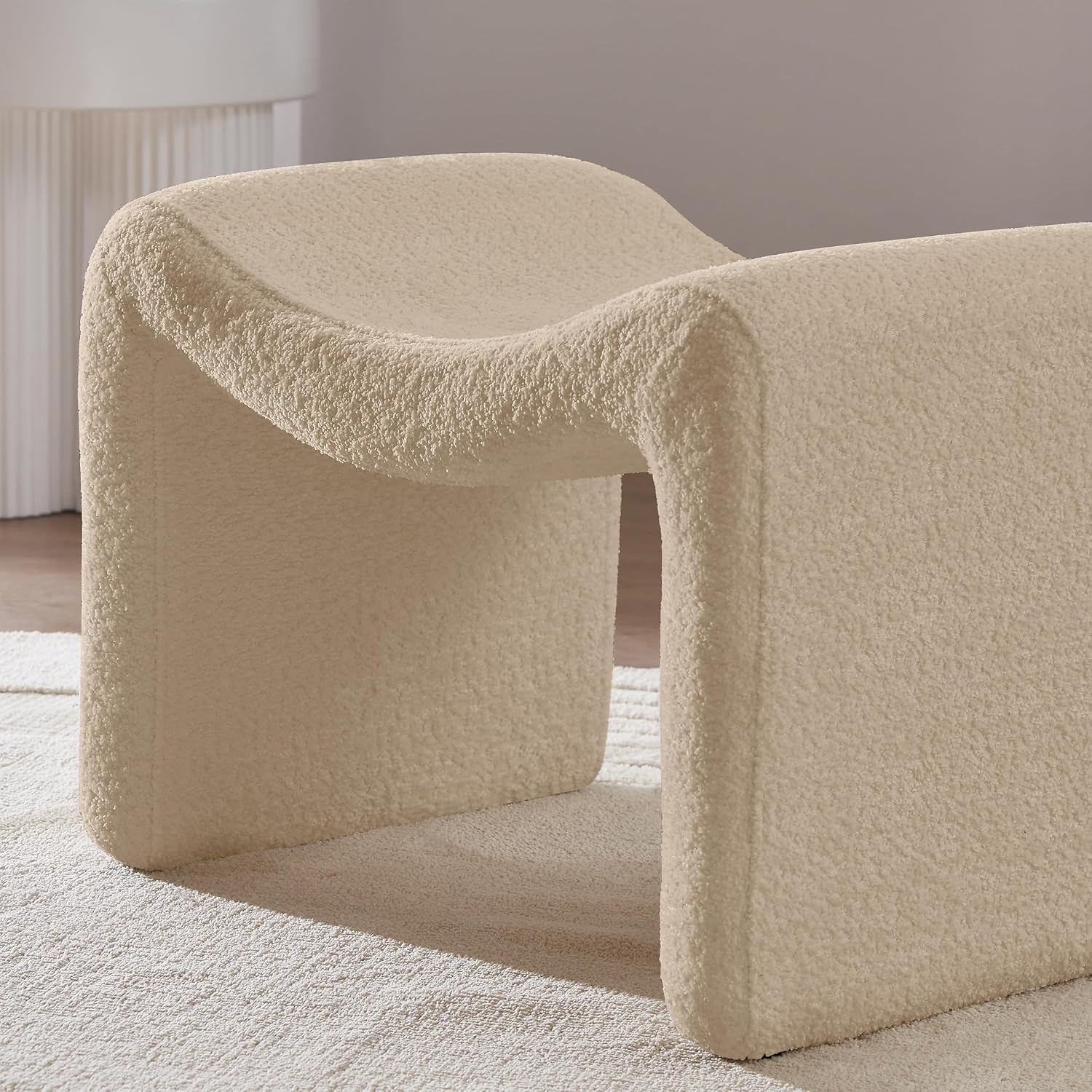 VANOMi Large Footstool Ottoman, Multi-Functional Modern Foot Stool, Sofa Footrest Extra Seating for Living Room, Entryway, Hallways and Bedrooms, Large, Camel