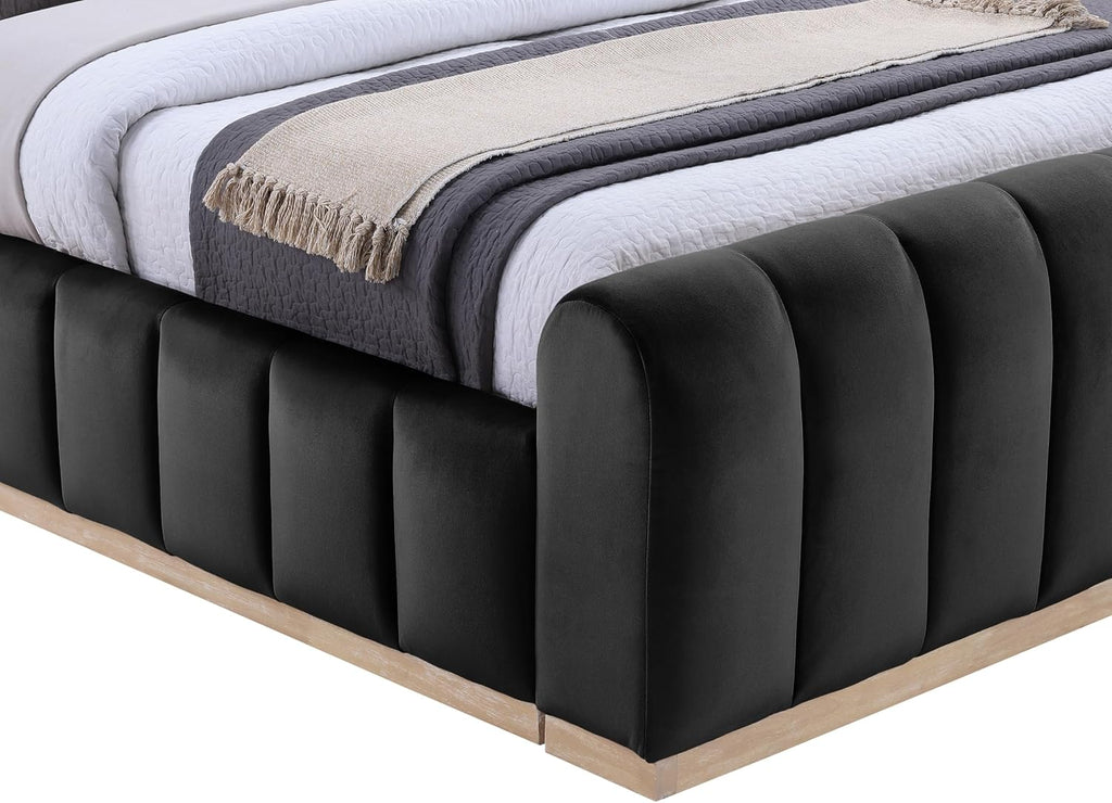 Meridian Furniture AmaraBlack-Q117 Collection Modern | Contemporary Queen Bed, Ultra Luxe Black 460 GSM Velvet, Natural Finish, Solid Wood Base and Inner Frame, 117' W x 99' D x 51' H, Black, Queen