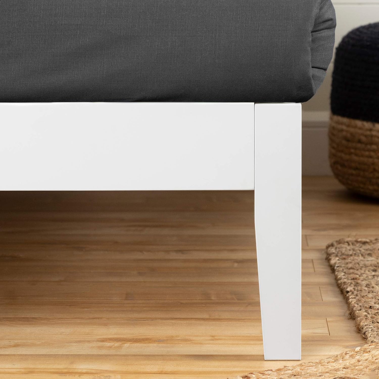 South Shore Vito Platform Bed, Queen, Pure White