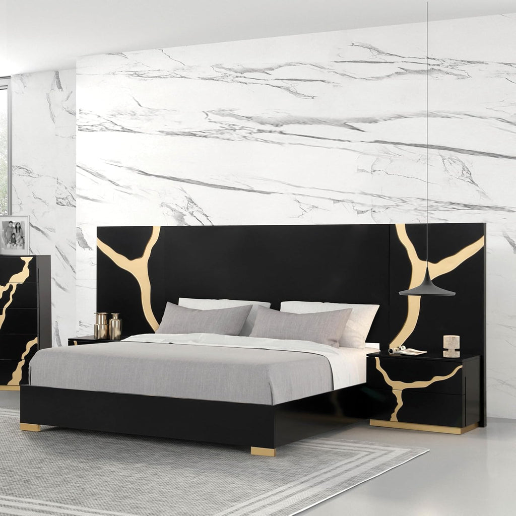 Furniture of America Quanta Modern Wood 3-Piece Bedroom Set with Panel Headboard and Gold-Painted Pattern Extended Walls, Felt-Lined Top Drawer, No Box Spring Needed, King, Black