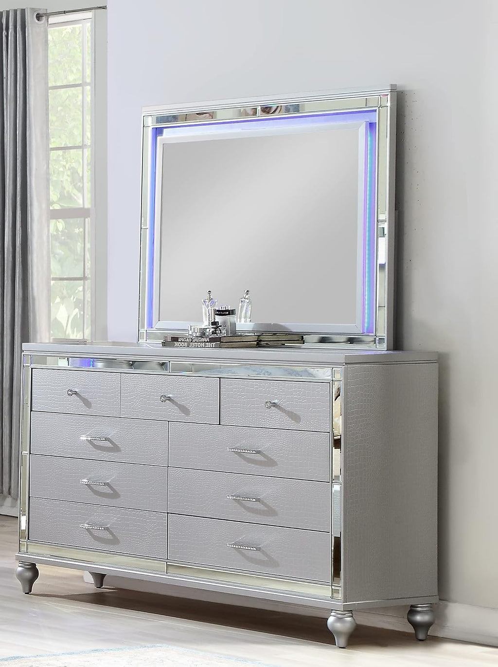 King LED Bedroom Set: 4-Piece Wooden Silver Contemporary Furniture - Crystal-Tufted Headboard with Integrated Lights - Luxury Bedroom Ensemble for Modern Homes