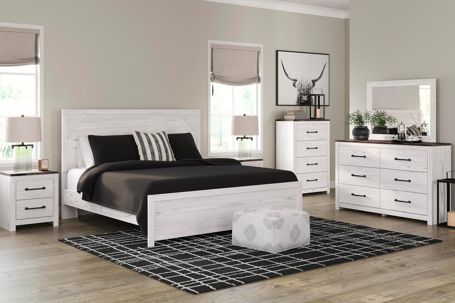 Signature Design by Ashley Gerridan Vintage King Panel Bed with Metal Slats, Foundation or Box Spring Needed, White