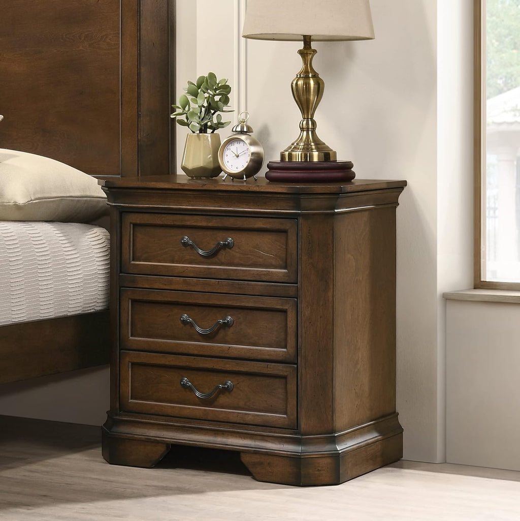 Traditional 3-Piece Wood Bedroom Set with King Size Panel Bed and Two Nightstands