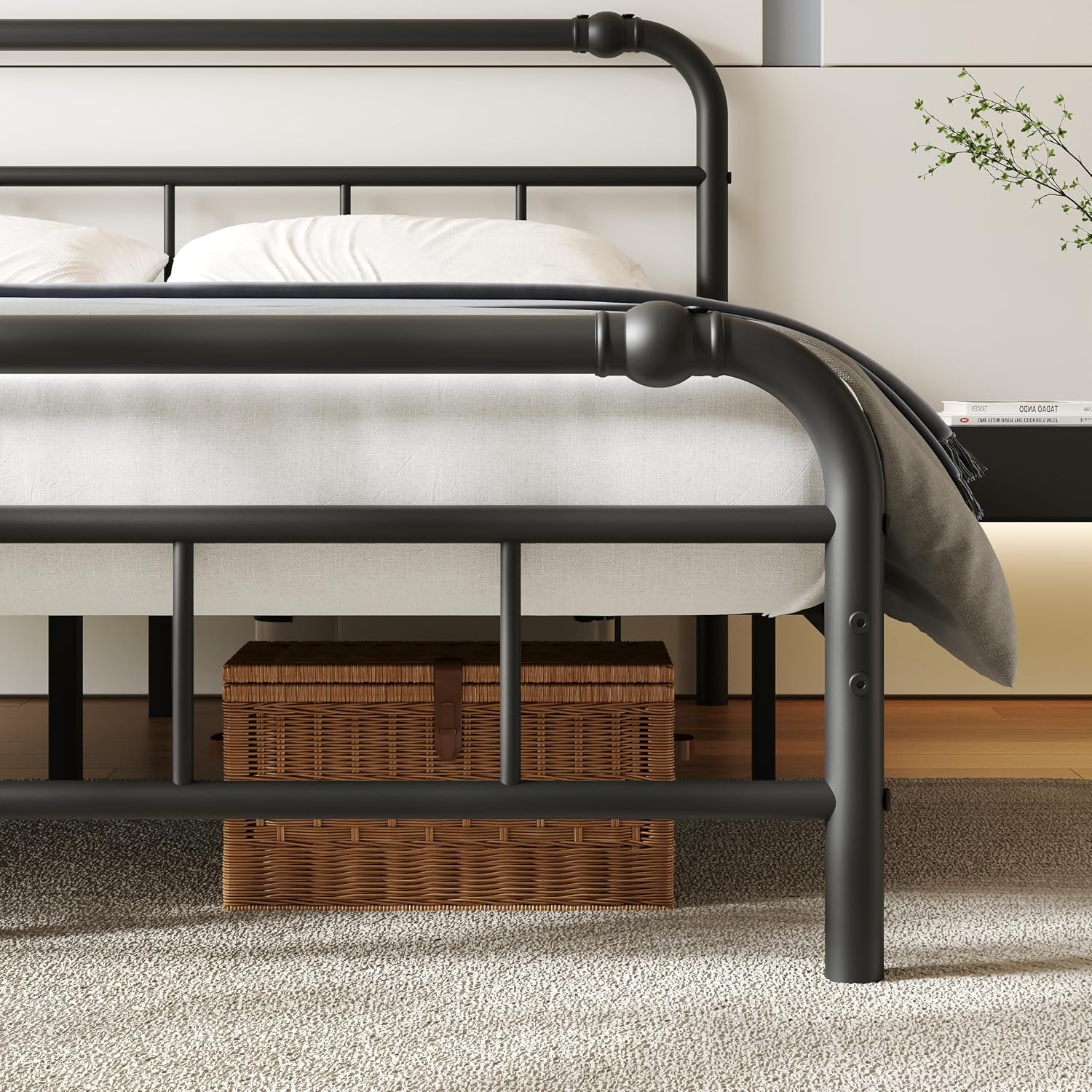 ZIYOO King Bed Frame with Headboard and Footboard, 14 Inch Heavy Duty Metal Platform Bed, 1500 lb Weight Capacity, No Box Spring Needed, Noise Free Easy Assembly, Black