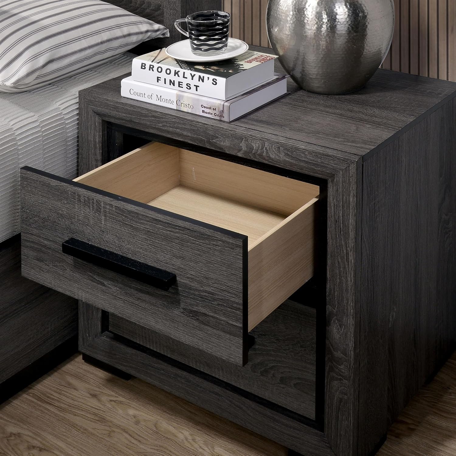 Furniture of America FOA Drummond 2-Piece Gray Wood Panel Bedroom Set- King + 1 Nightstand
