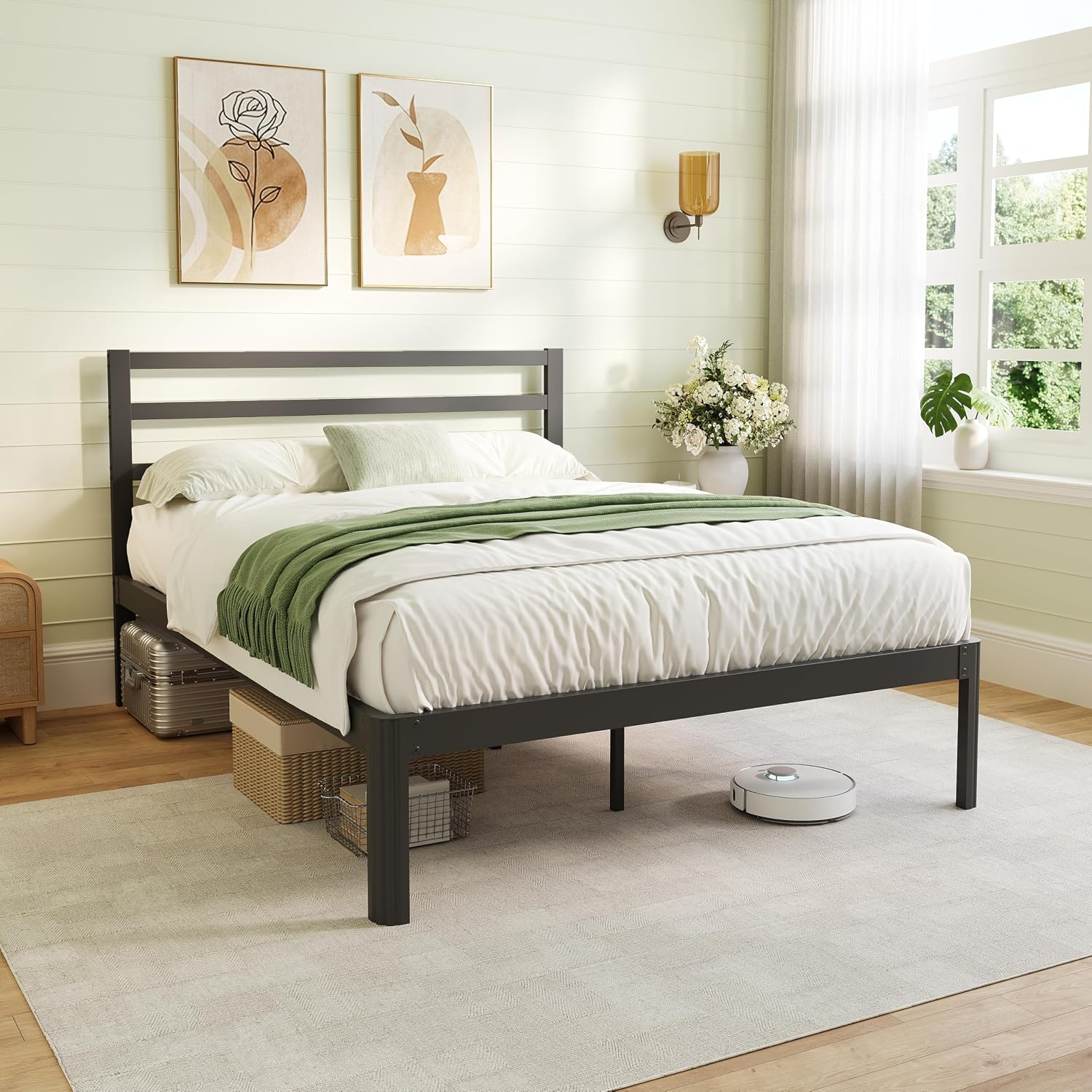 ZIYOO 18 Inch Cal-King Size Metal Platform Bed Frame with Modern Iron-Art Headboard Modern Iron Platform Bed Frame Support Up to 1500 LB No Box Spring Needed Noise-Free, Easy Assembly Black