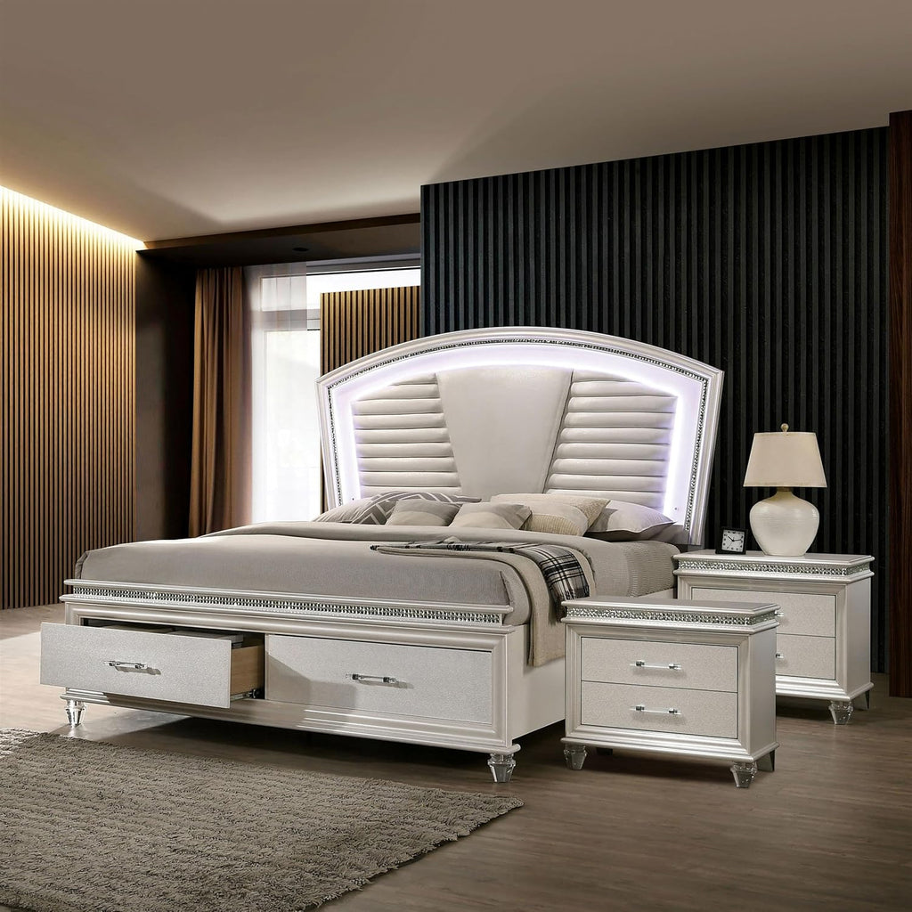 Furniture of America FOA Plumley 3-Piece White Wood Bedroom Set - King + 2 Nightstands
