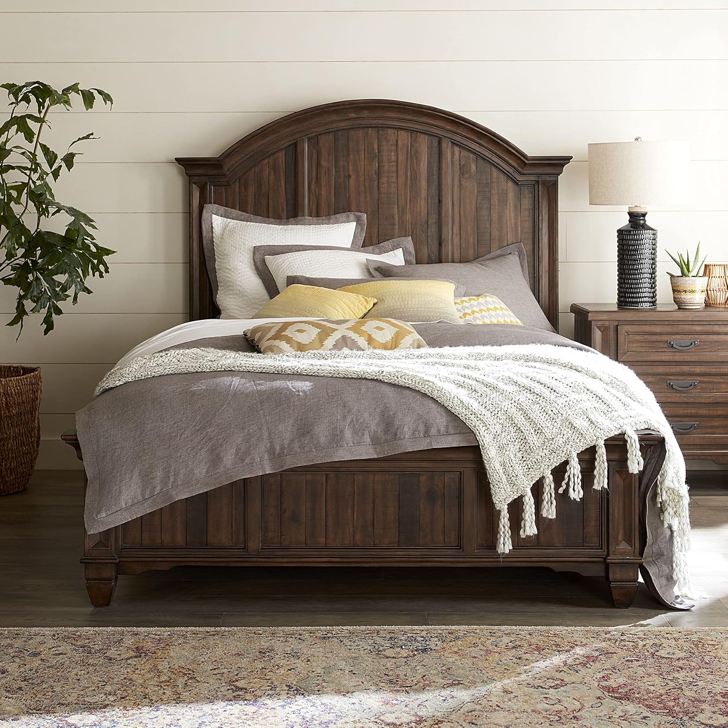Modus Furniture Solid Wood Bed, Queen, Colston - Burlap